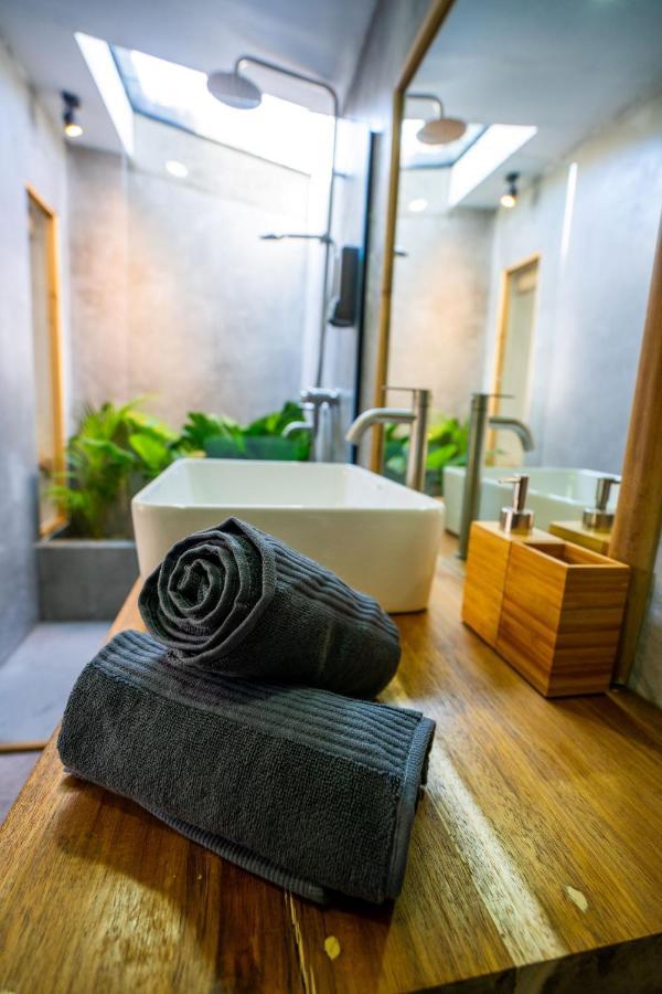 Palayan Villa - Villa With Views, Garden And Pool El Nido Ngoại thất bức ảnh